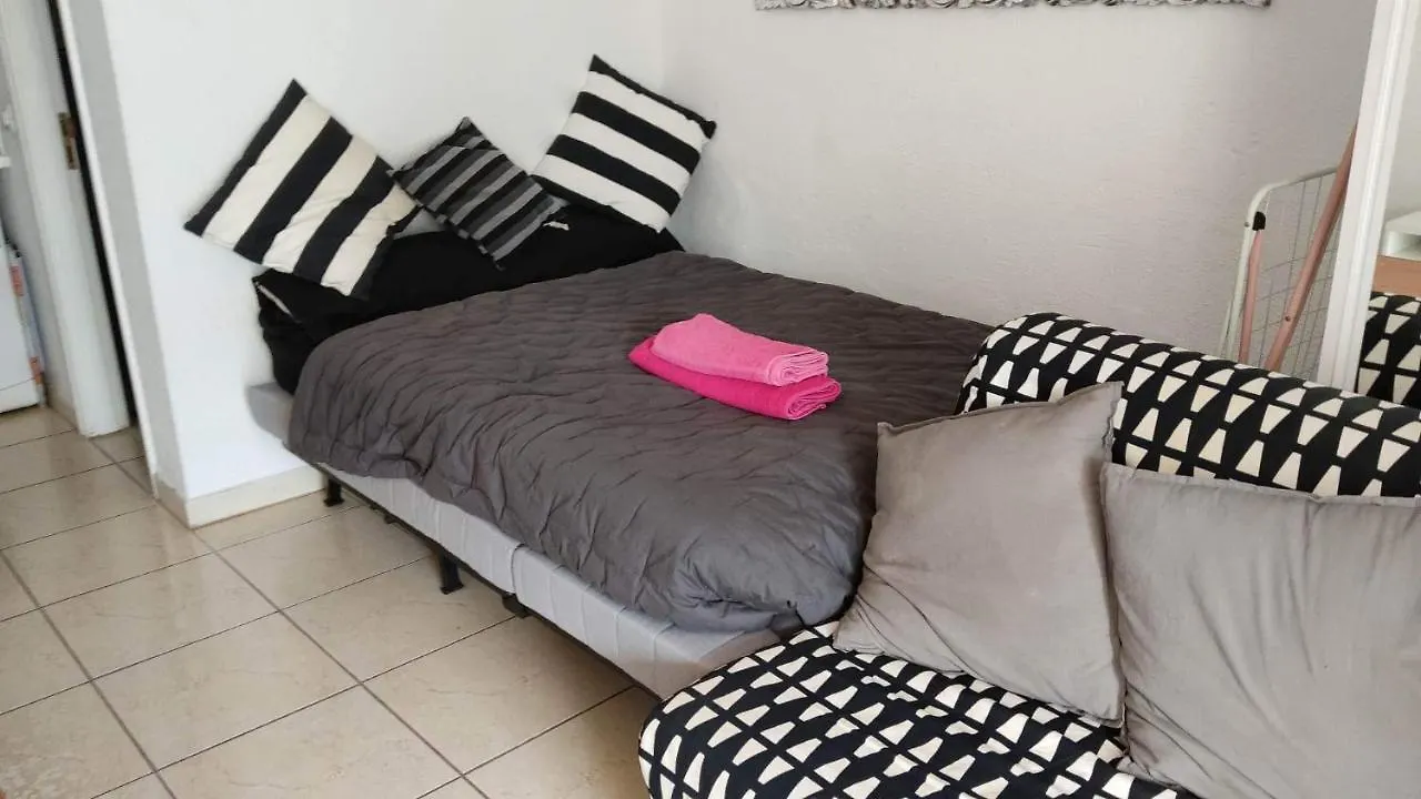 El Sol Chipeque, Los Cristianos Estudio 0*, لوس كريستيانوس إسبانيا