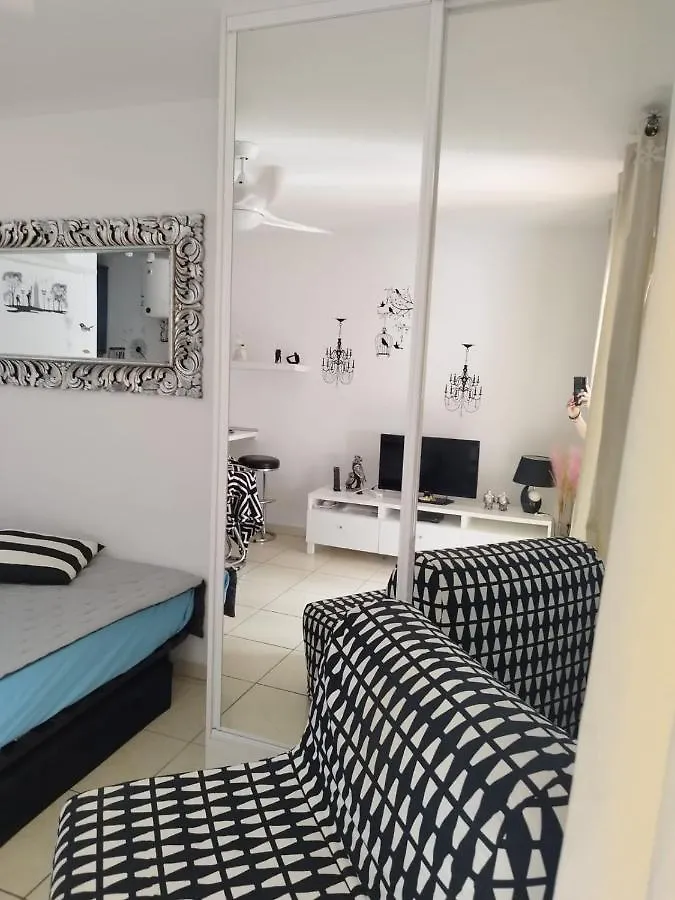 El Sol Chipeque, Los Cristianos Estudio إسبانيا